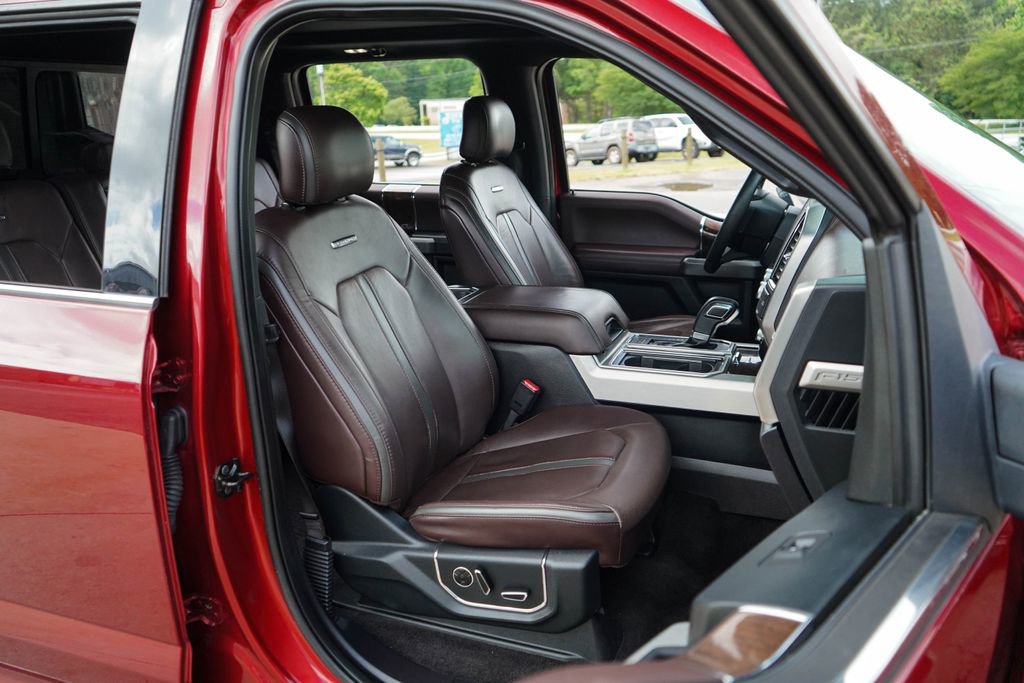 Used 2016 Ford F150 Platinum w/ Equipment Group 701A Luxury AWD/4WD image 13