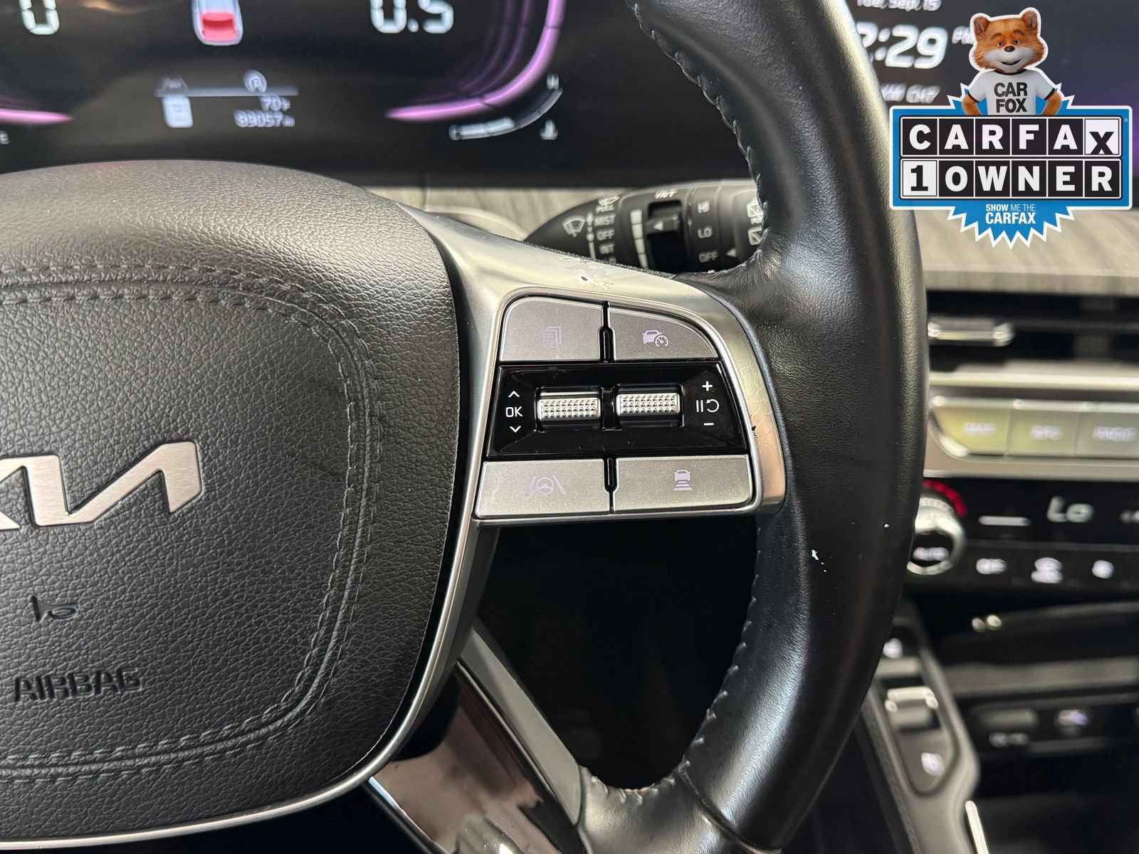 Used 2023 Kia Telluride EX w/ EX Captain's Chair Package FWD image 22