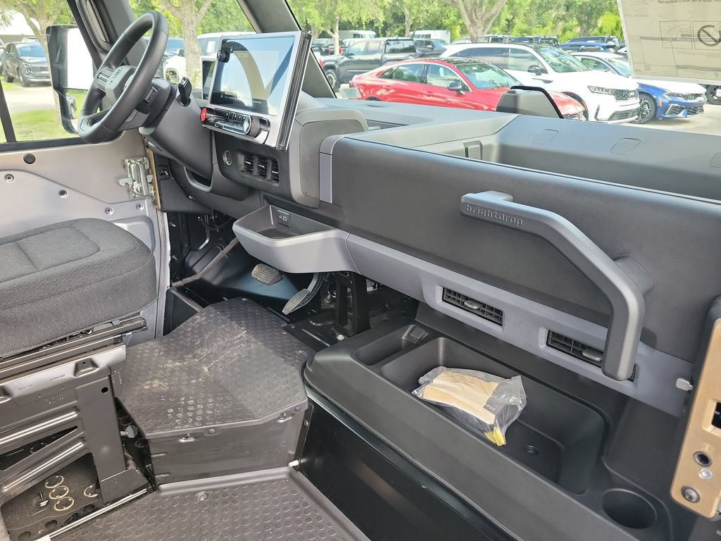Used 2024 Chevrolet Brightdrop 400 w/ Commercial Equipment Package AWD/4WD image 23