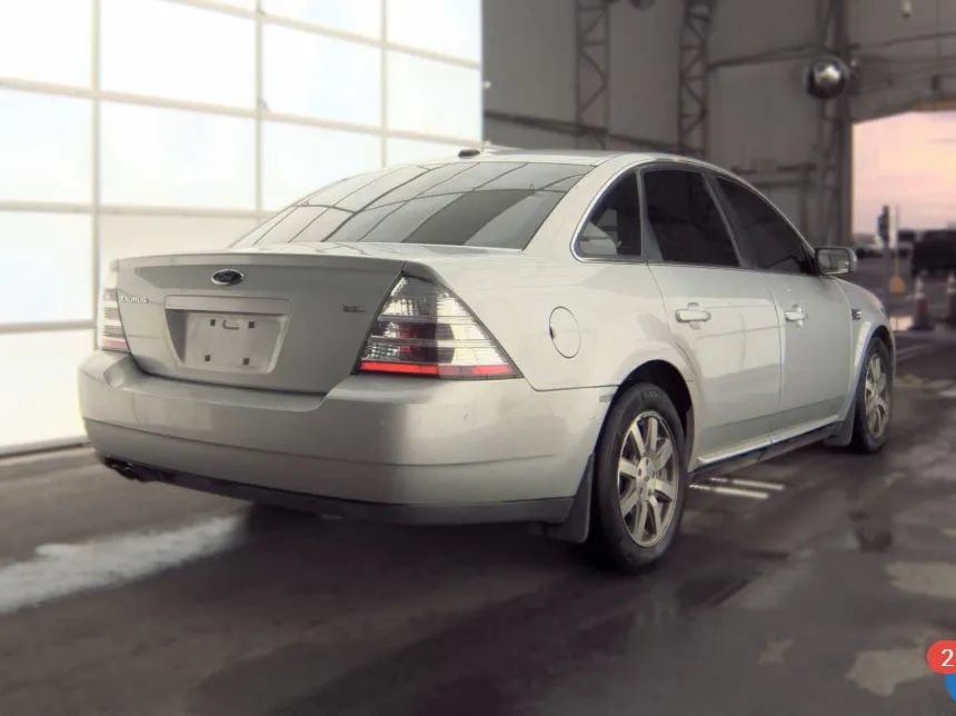 Used 2009 Ford Taurus SEL FWD image 2