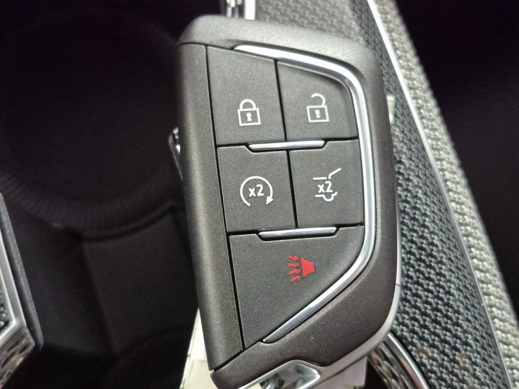 New 2026 Cadillac Optiq Luxury 1 image 28