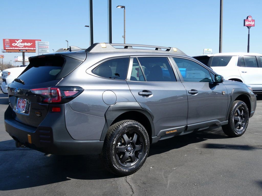 Used 2025 Subaru Outback Wilderness image 5