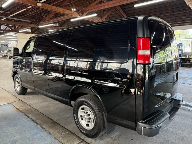 Used 2019 Chevrolet Express 2500 w/ Driver Convenience Package RWD image 2