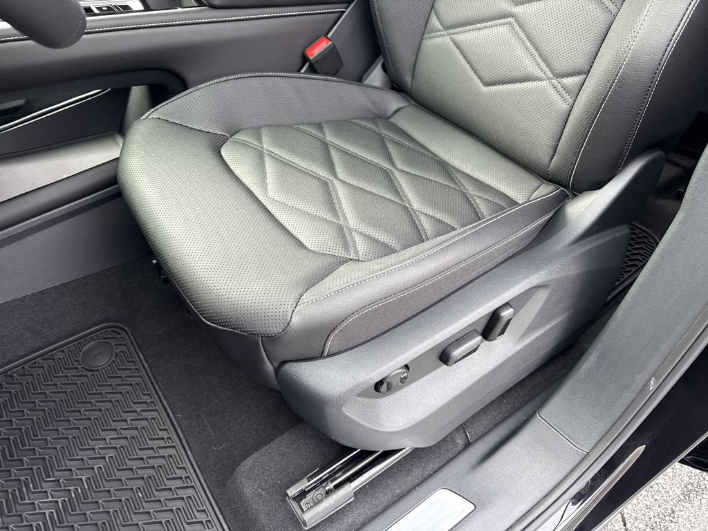 New 2026 Volkswagen Atlas SE FWD image 17