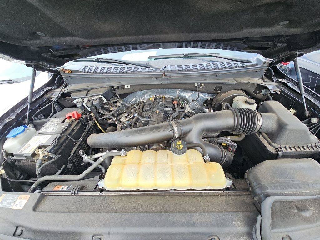 Used 2021 Ford Expedition Limited AWD/4WD image 8