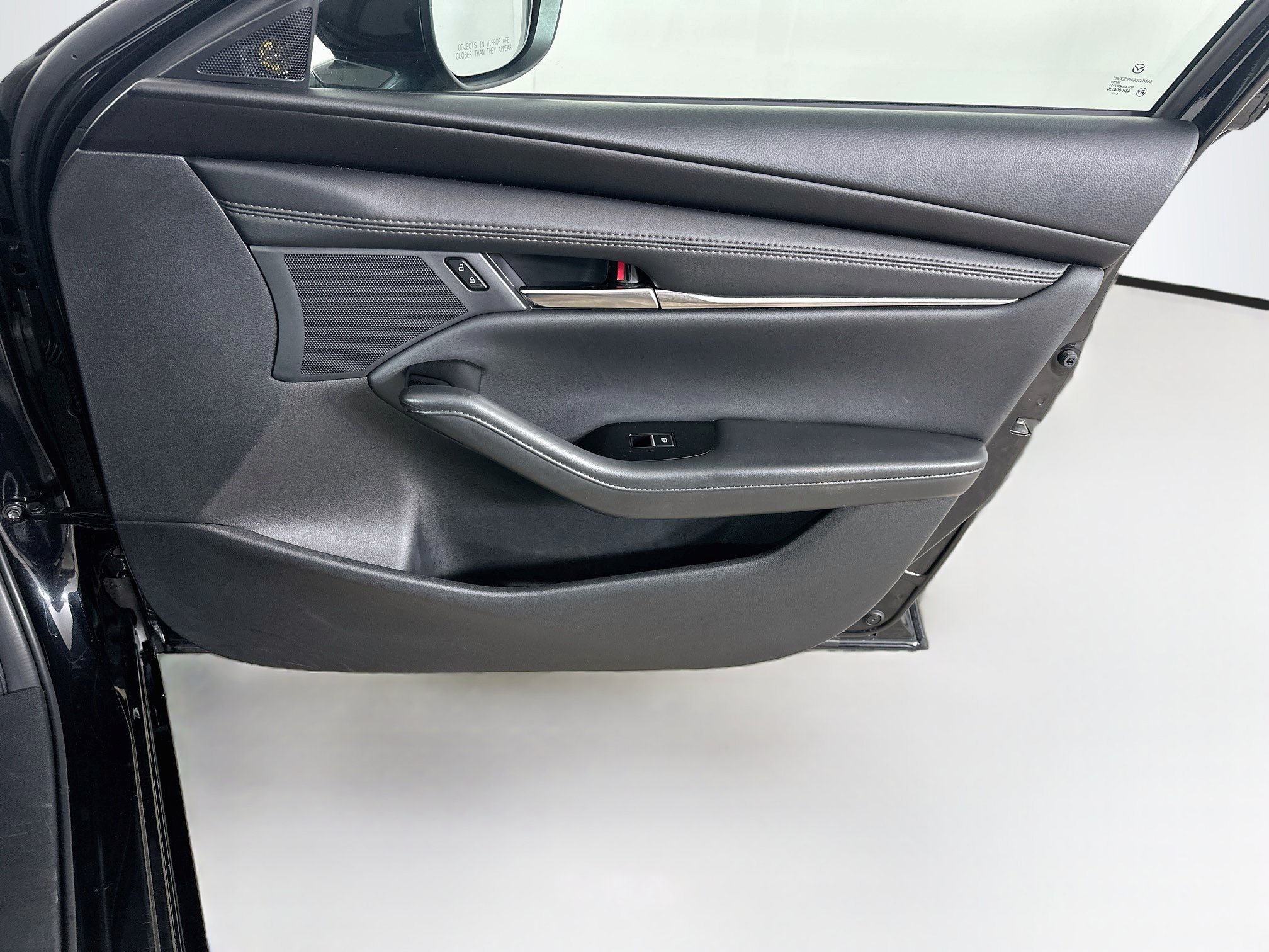 Used 2025 MAZDA MAZDA3 s FWD image 32