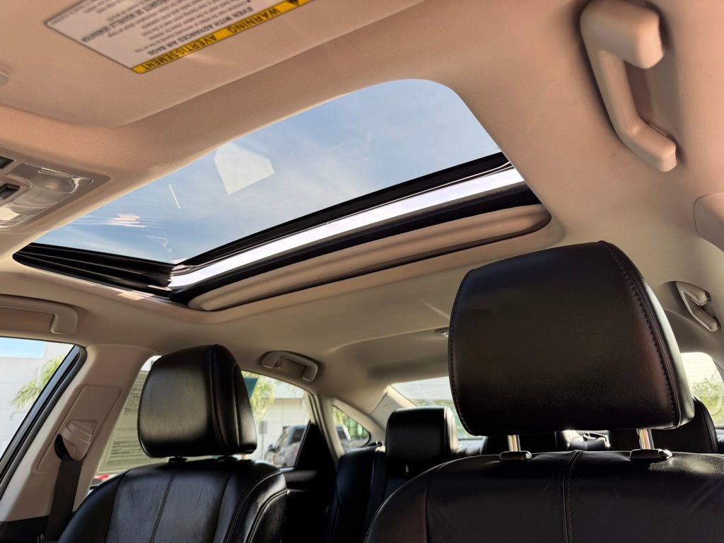 Used 2014 Toyota Avalon Limited image 17