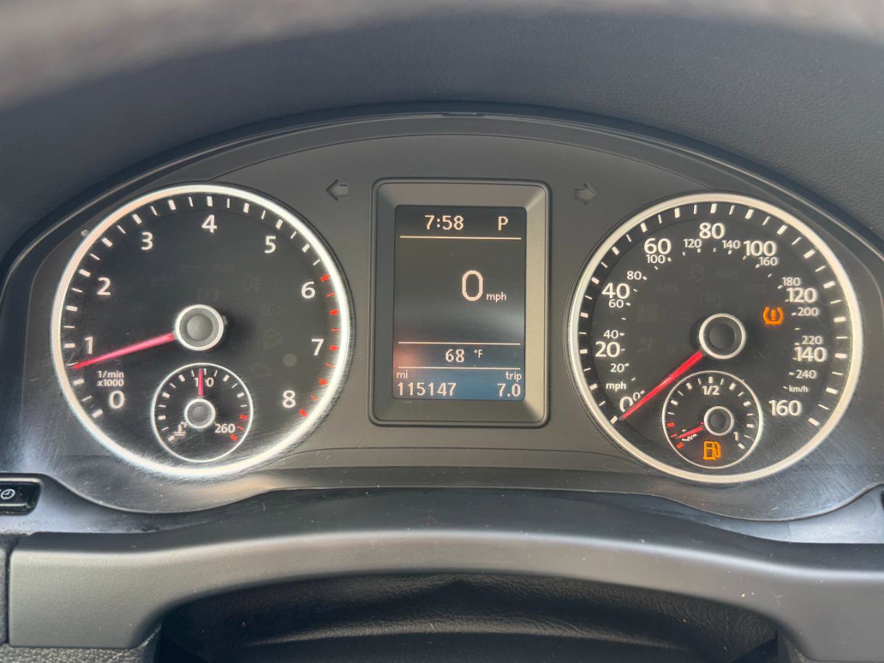 Used 2016 Volkswagen Tiguan S image 43