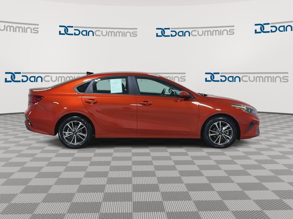 Used 2022 Kia Forte LXS FWD image 9