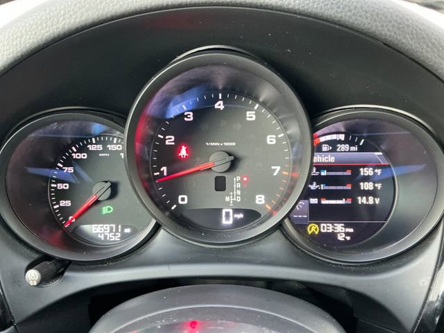 Certified 2019 Porsche Macan image 18