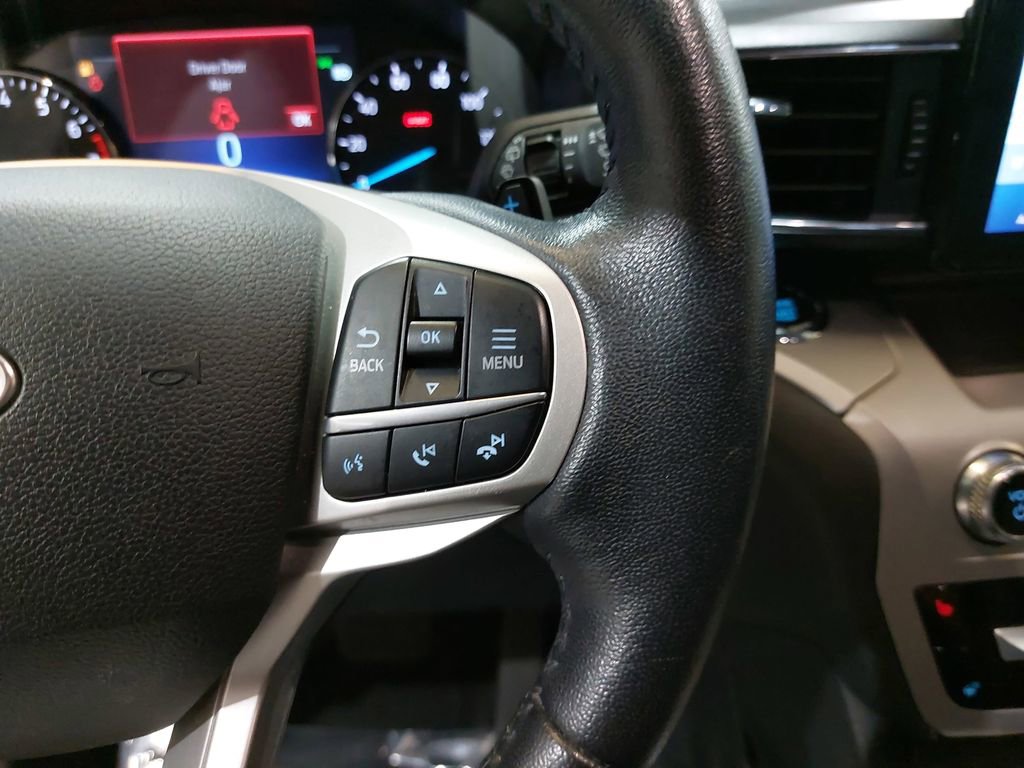 Used 2021 Ford Explorer XLT w/ Equipment Group 202A RWD image 19