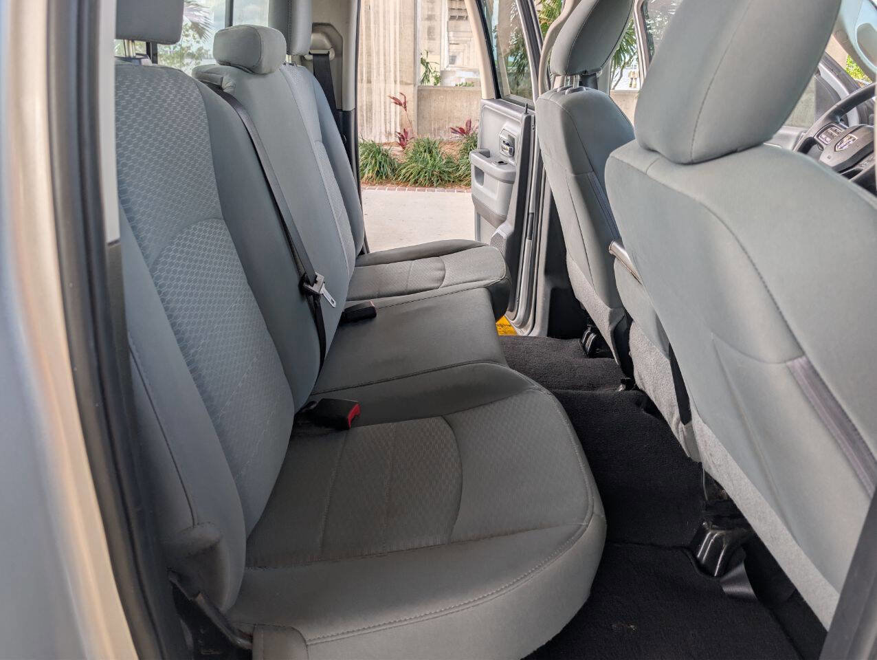 Used 2018 RAM 1500 Classic SLT image 20