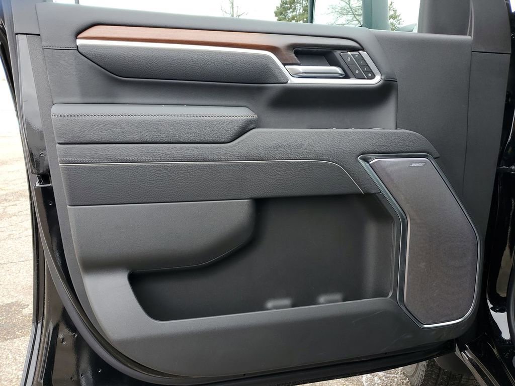 New 2025 GMC Sierra 3500 Denali w/ Denali Reserve Package image 24