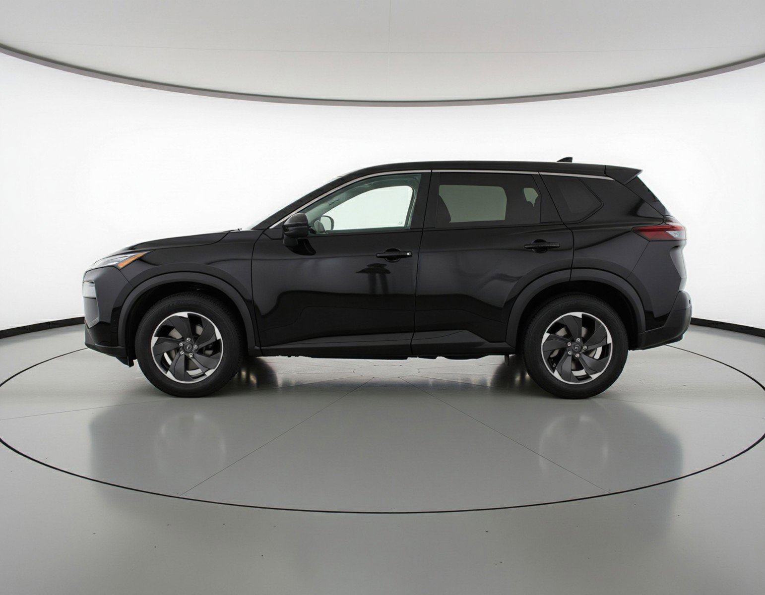 Used 2025 Nissan Rogue SV AWD/4WD image 5
