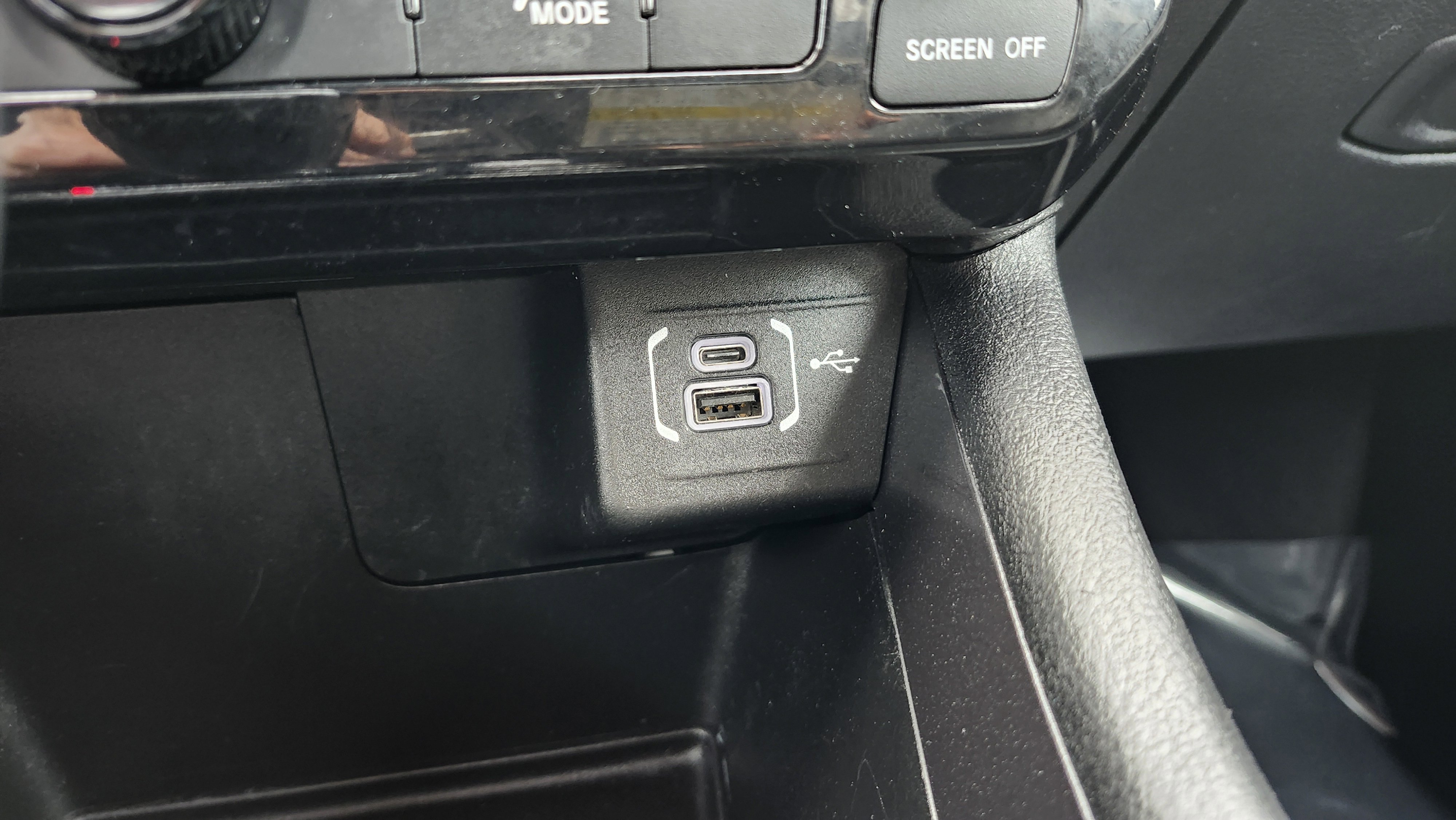 Used 2022 Jeep Compass Latitude image 9