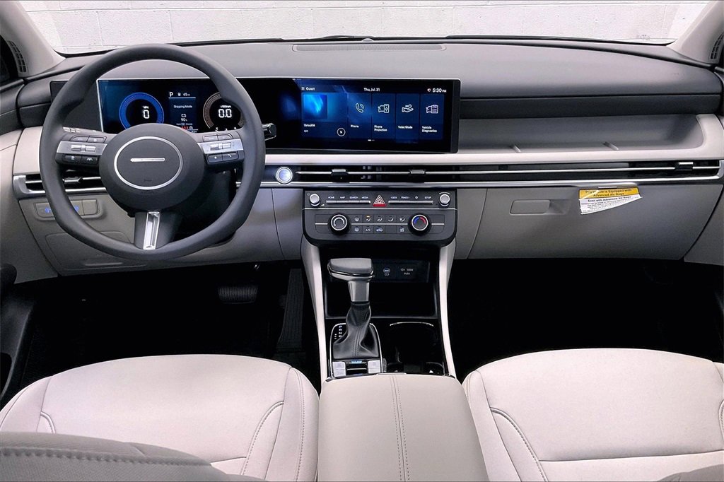 New 2025 Hyundai Tucson SE image 5