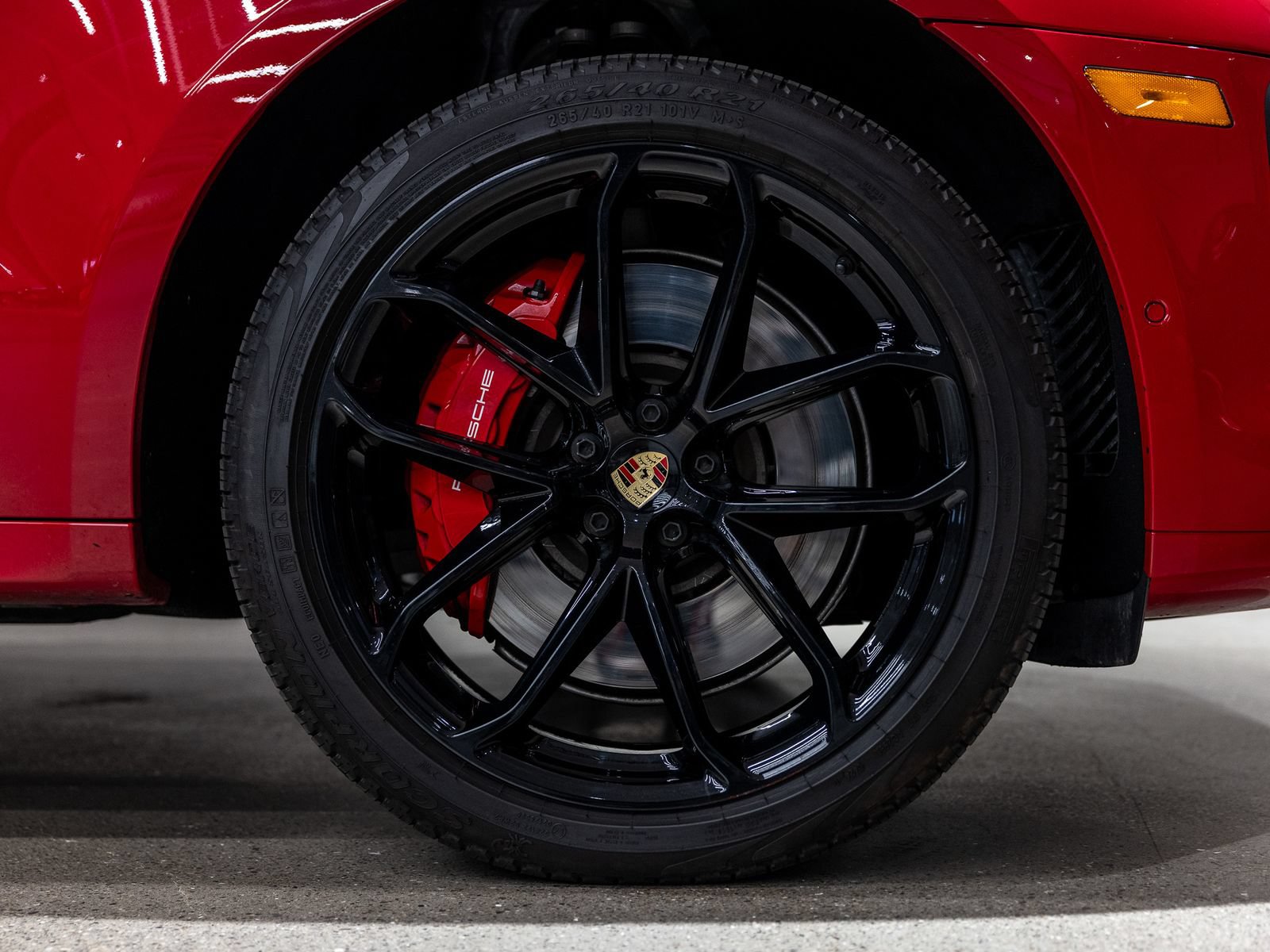 Certified 2024 Porsche Macan GTS AWD/4WD image 20
