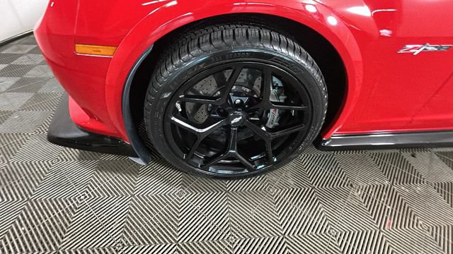 Used 2015 Chevrolet Camaro Z/28 RWD image 9
