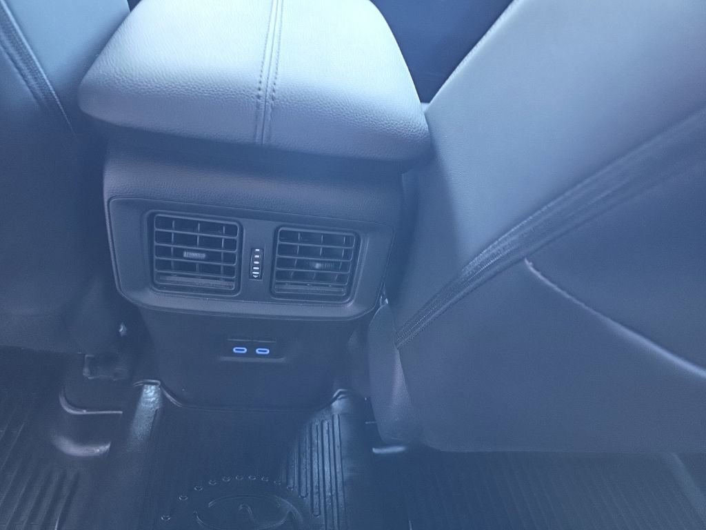 Used 2022 Toyota RAV4 Limited image 14