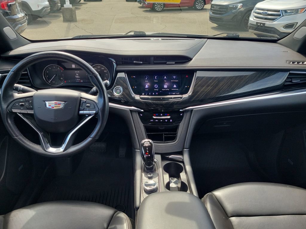 Used 2020 Cadillac XT6 Premium Luxury w/ LPO, Floor Liner Package image 11