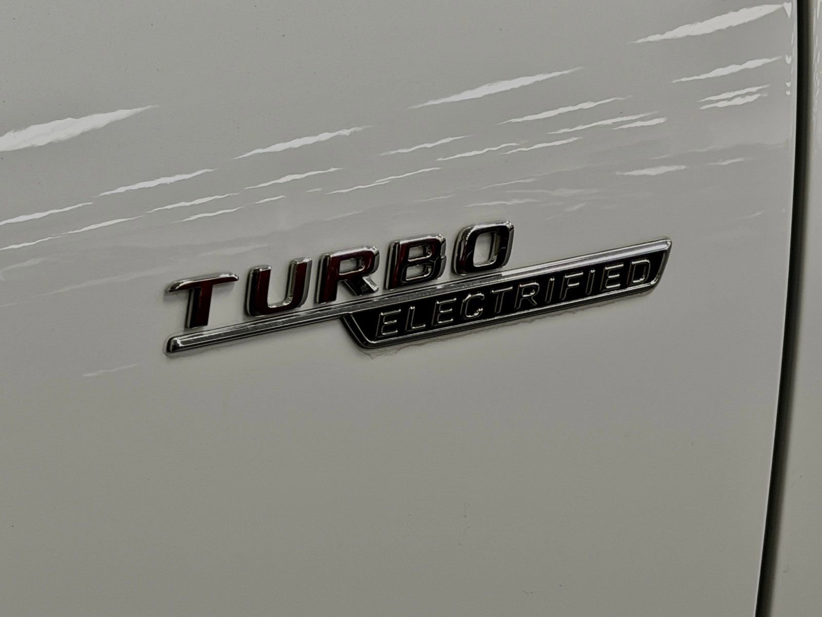 Used 2024 Mercedes-Benz GLC 43 AMG 4MATIC image 19