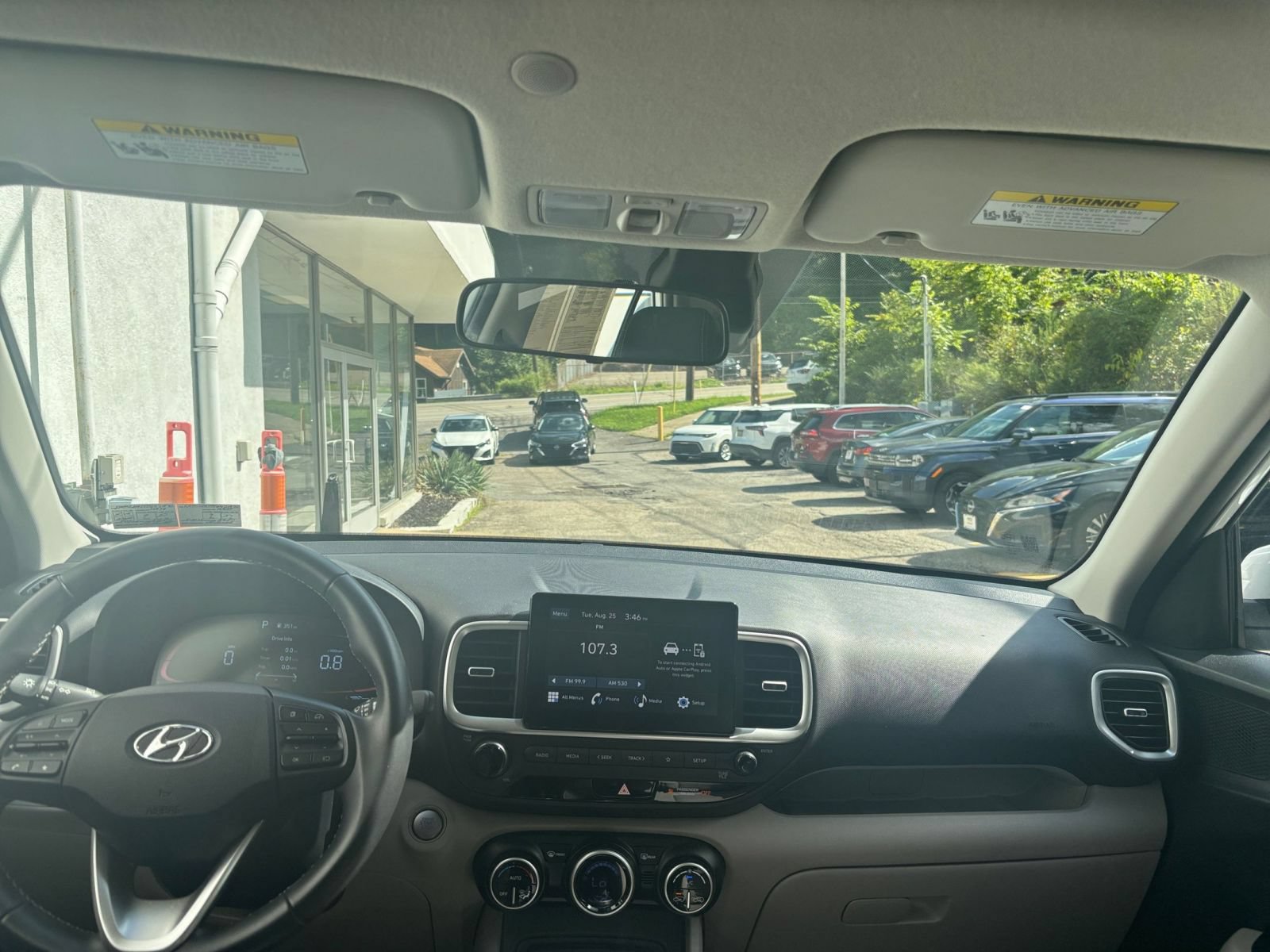 Used 2026 Hyundai Venue SEL FWD image 32