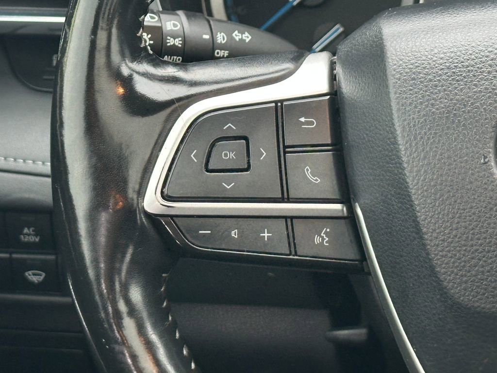 Used 2022 Toyota Highlander Platinum image 21