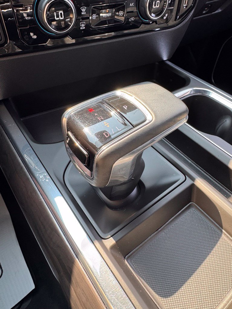 Used 2023 Chevrolet Silverado 1500 LTZ AWD/4WD image 23