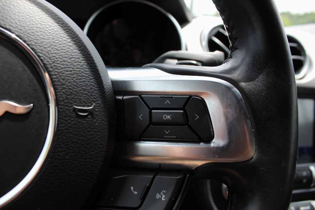 Used 2020 Ford Mustang Premium RWD image 23