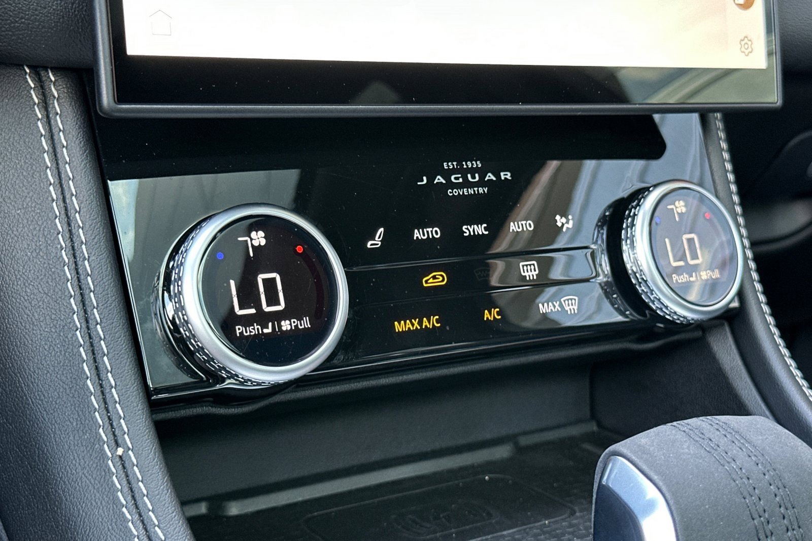 Used 2025 Jaguar F-PACE R-Dynamic S image 24