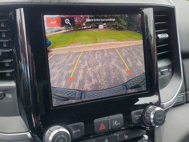 New 2026 RAM 1500 4x4 Crew Cab image 23