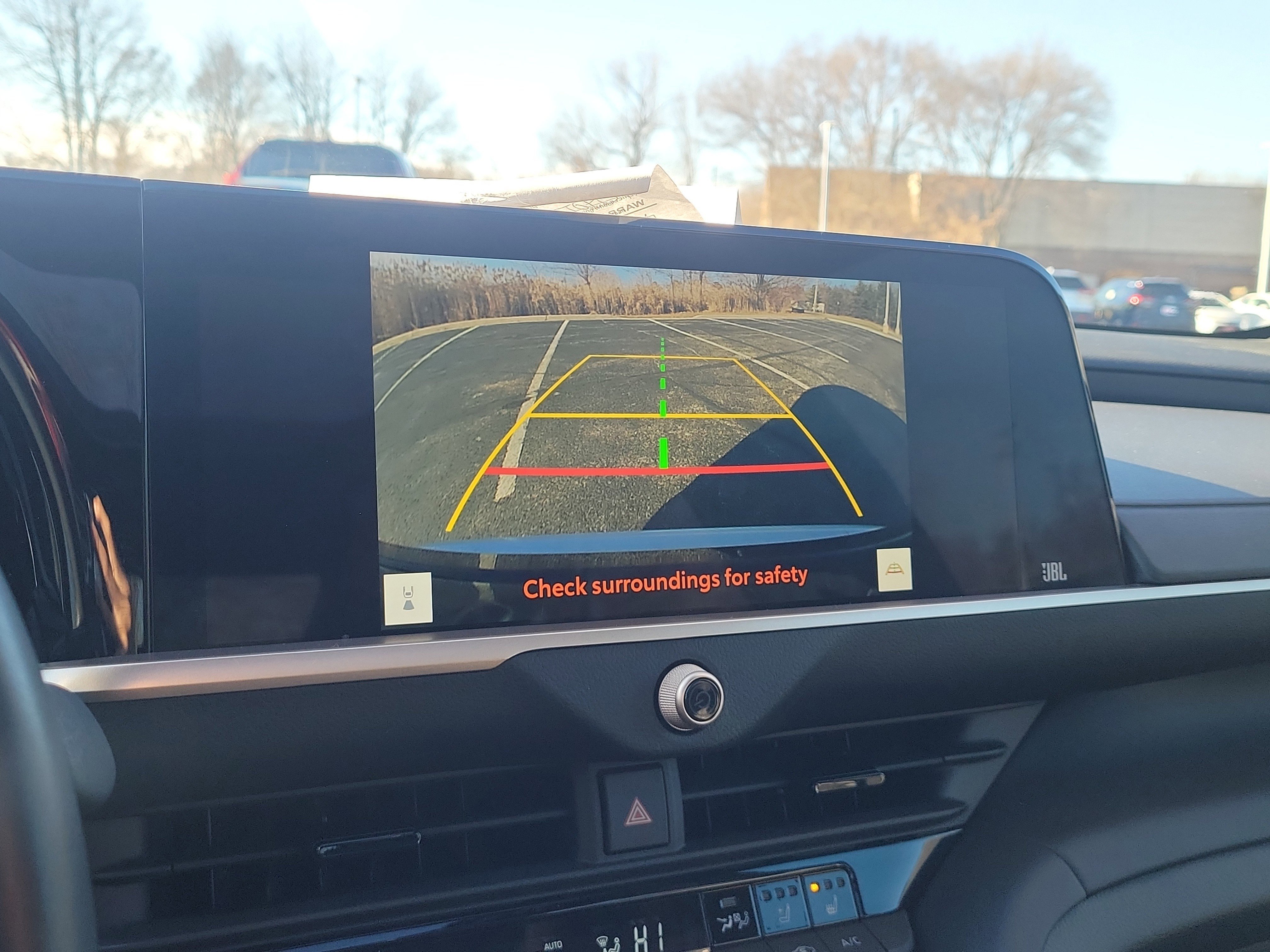 Used 2023 Toyota Crown Limited image 25