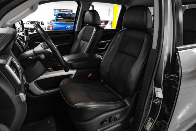 Used 2019 Nissan Titan PRO-4X AWD/4WD image 30