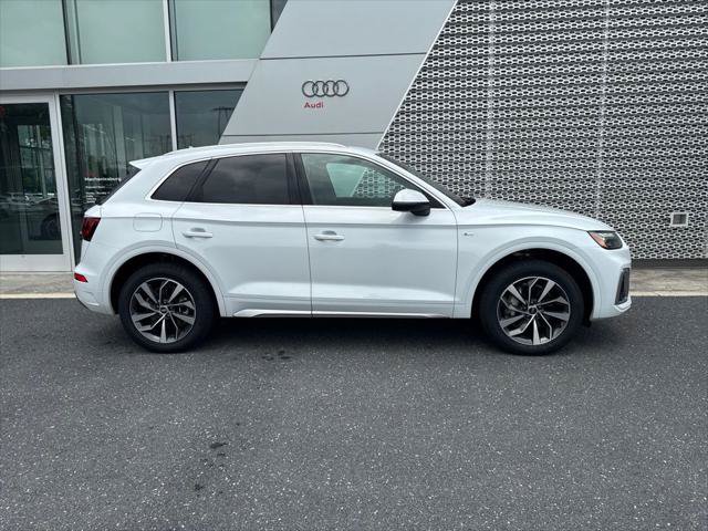 Used 2022 Audi Q5 2.0T Premium Plus AWD/4WD image 2