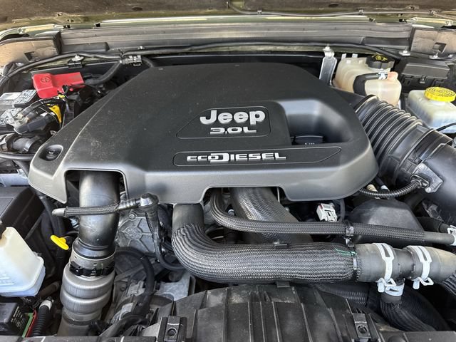 Used 2021 Jeep Wrangler Unlimited Rubicon AWD/4WD image 33