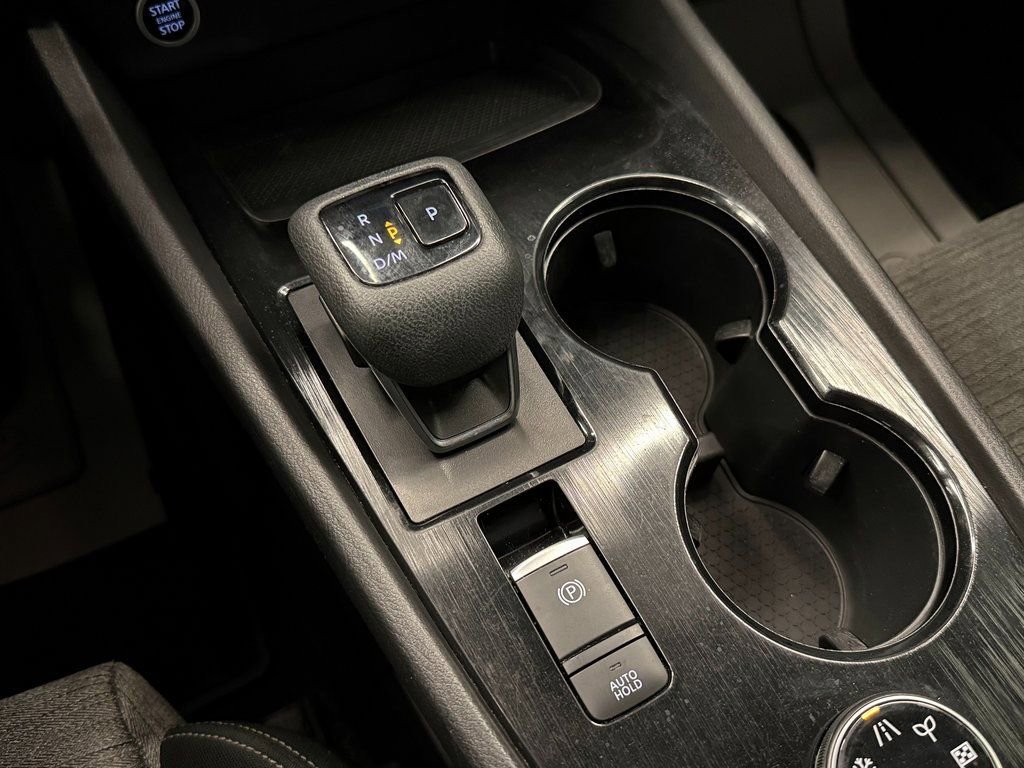 Used 2021 Nissan Rogue SV image 16