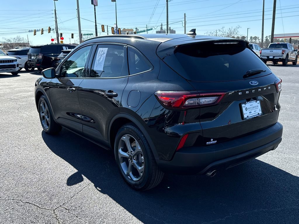 Certified 2025 Ford Escape ST-Line image 5