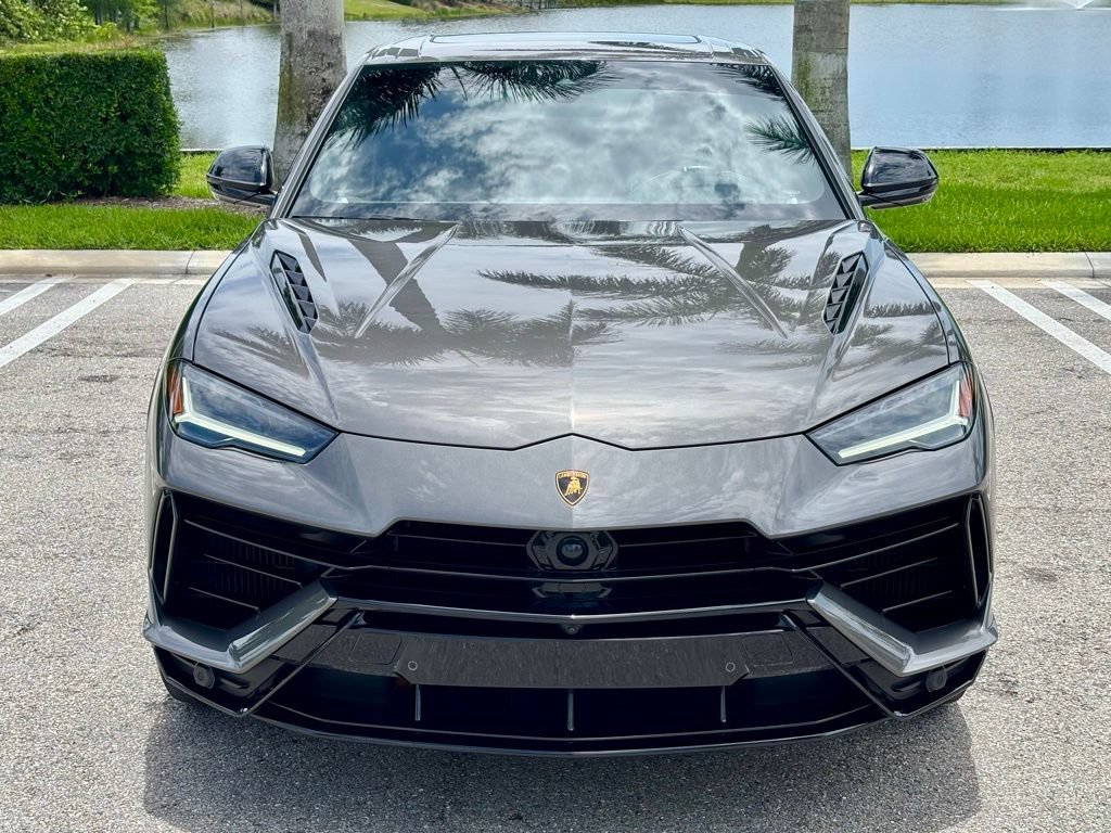 Used 2024 Lamborghini Urus S AWD/4WD image 2