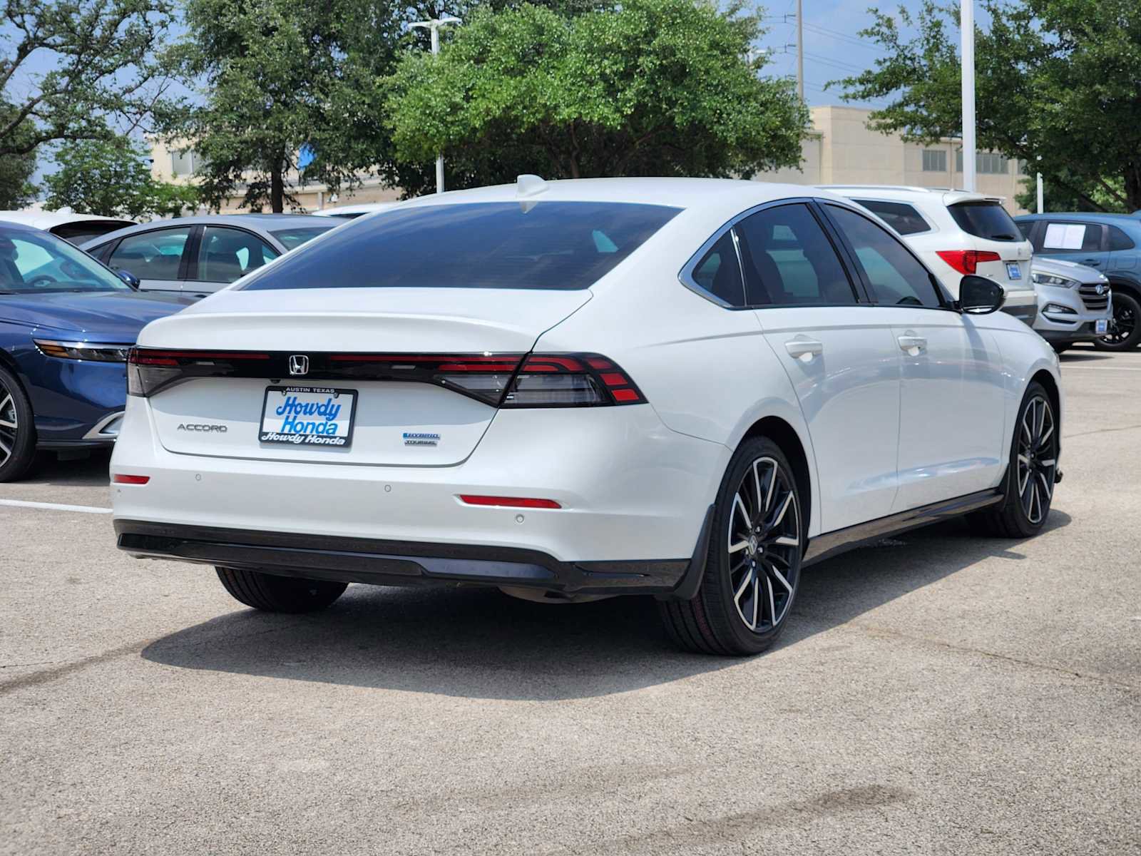 Certified 2023 Honda Accord Touring image 6