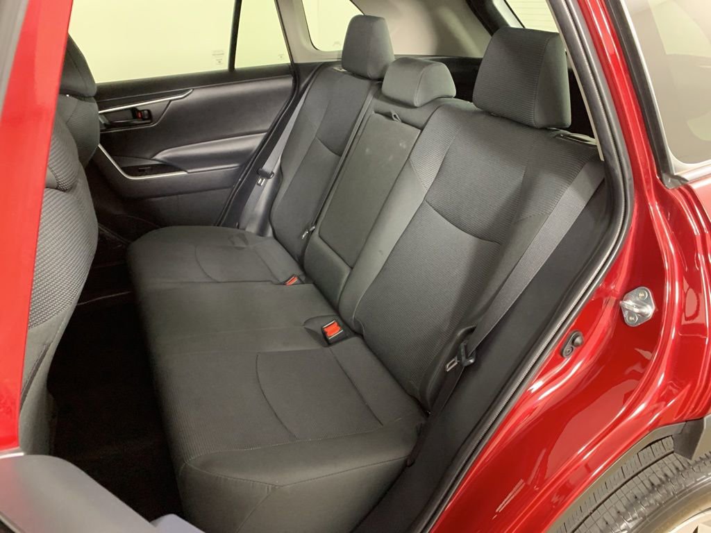 Used 2024 Toyota RAV4 LE AWD/4WD image 28
