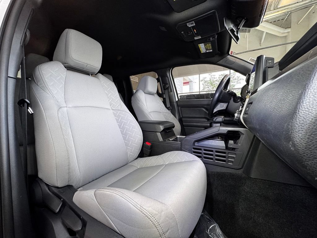 Certified 2025 Toyota Tacoma SR5 AWD/4WD image 52