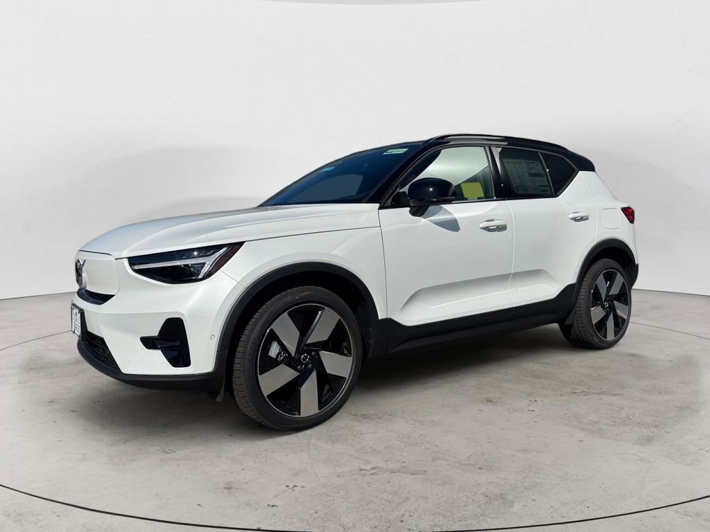 New 2026 Volvo EX40 Plus w/ Climate Package image 2