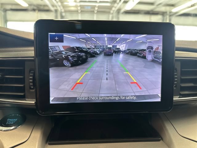 Used 2023 Ford Explorer XLT w/ Equipment Group 202A AWD/4WD image 35