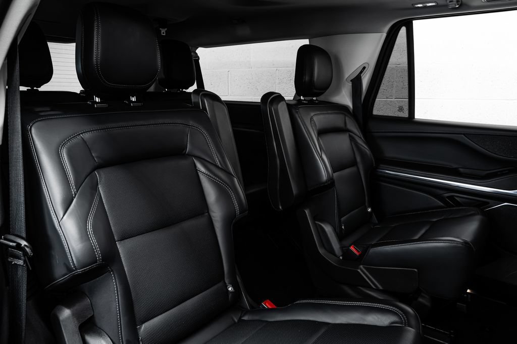 Used 2025 Lincoln Navigator L Reserve AWD/4WD image 29