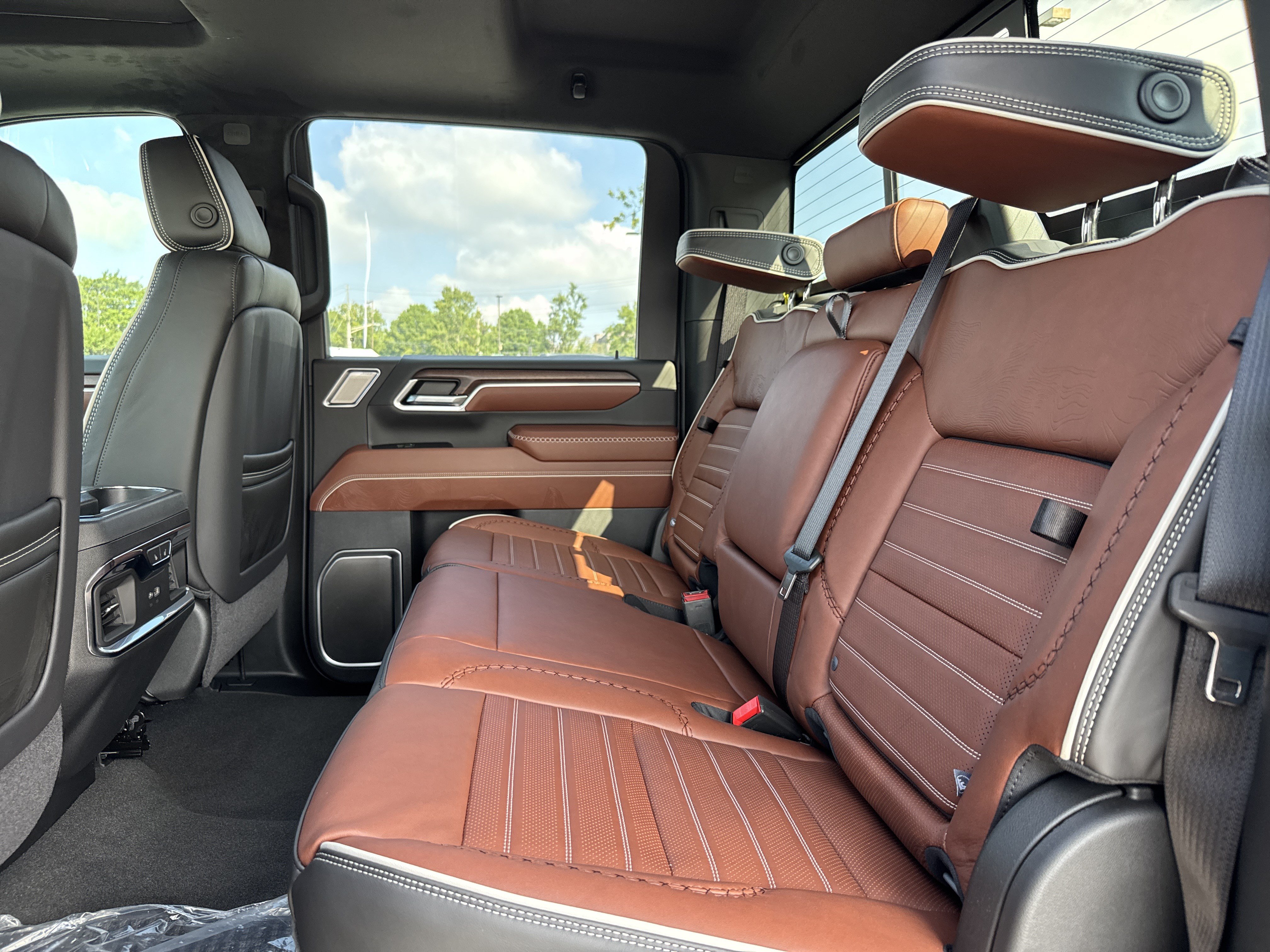 New 2026 GMC Sierra 2500 Denali Ultimate AWD/4WD image 31