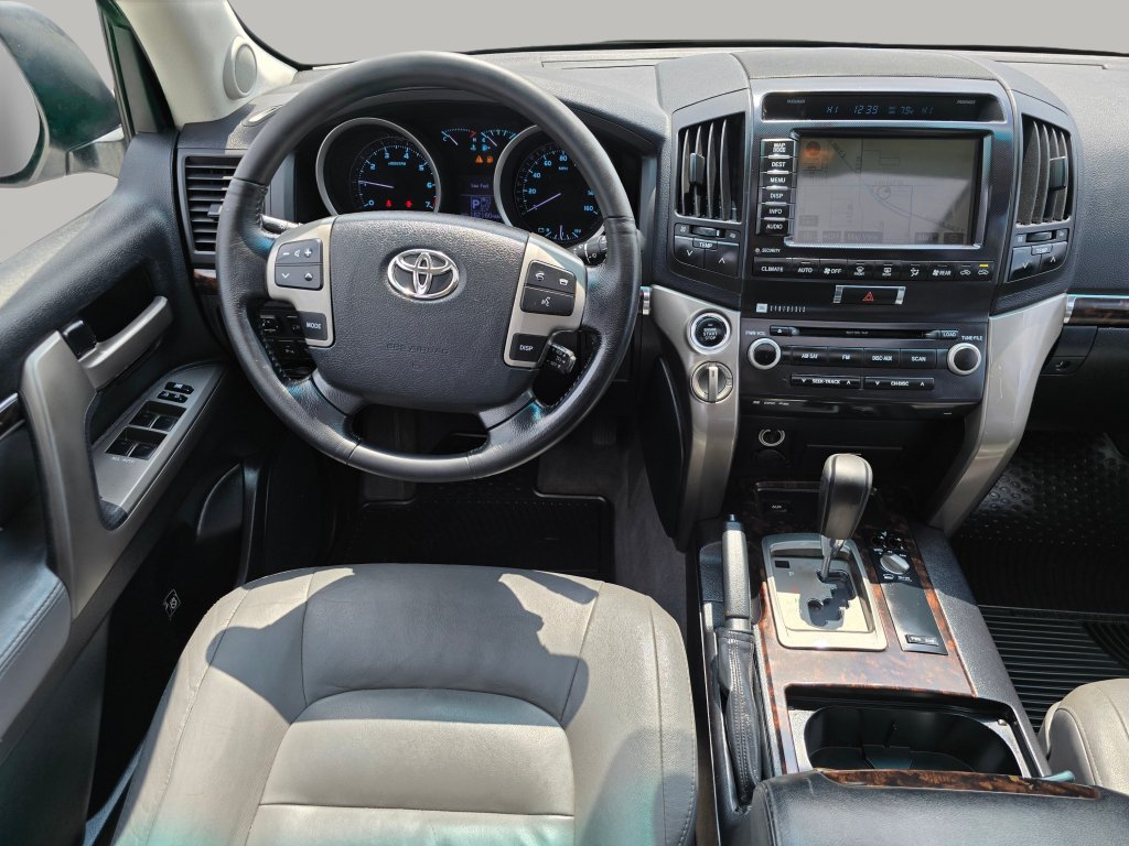 Used 2009 Toyota Land Cruiser AWD/4WD image 3