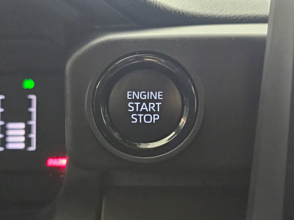 Used 2024 Toyota Tacoma SR5 image 33