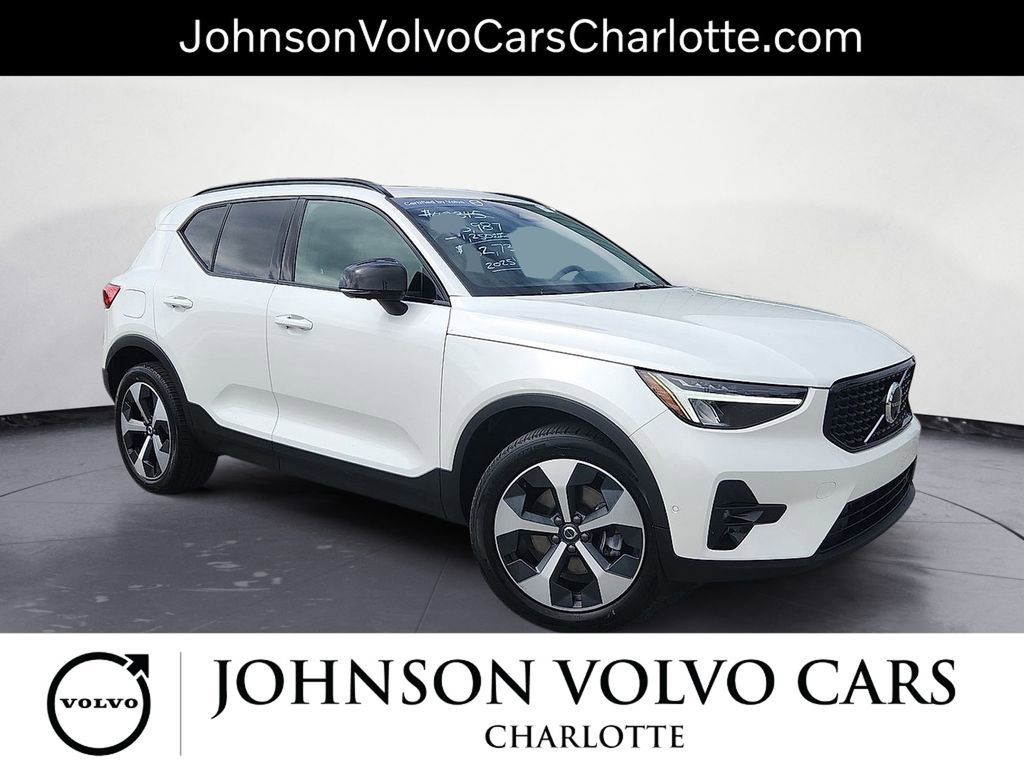 Certified 2025 Volvo XC40 B5 Plus