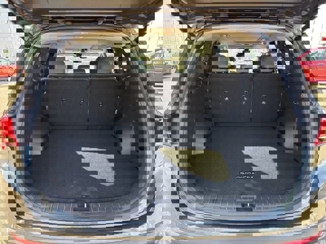 Used 2023 Hyundai Santa Fe SEL w/ Premium Package image 14