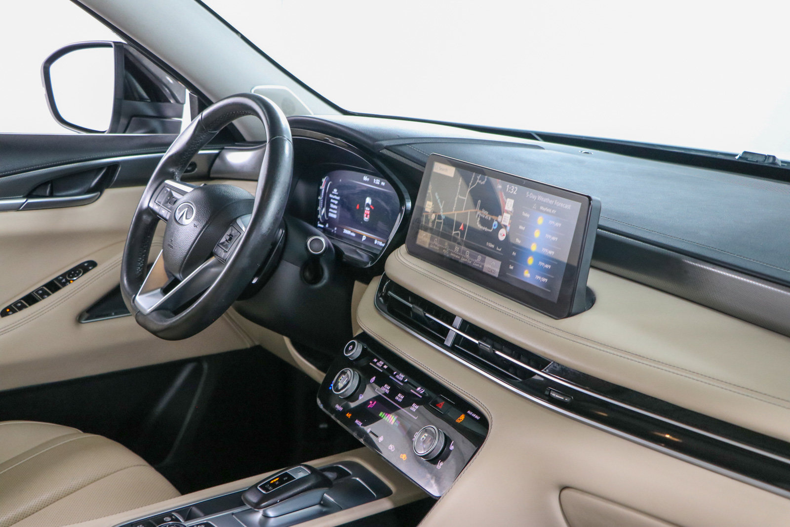 Used 2025 INFINITI QX60 Luxe w/ Cargo Package FWD image 28